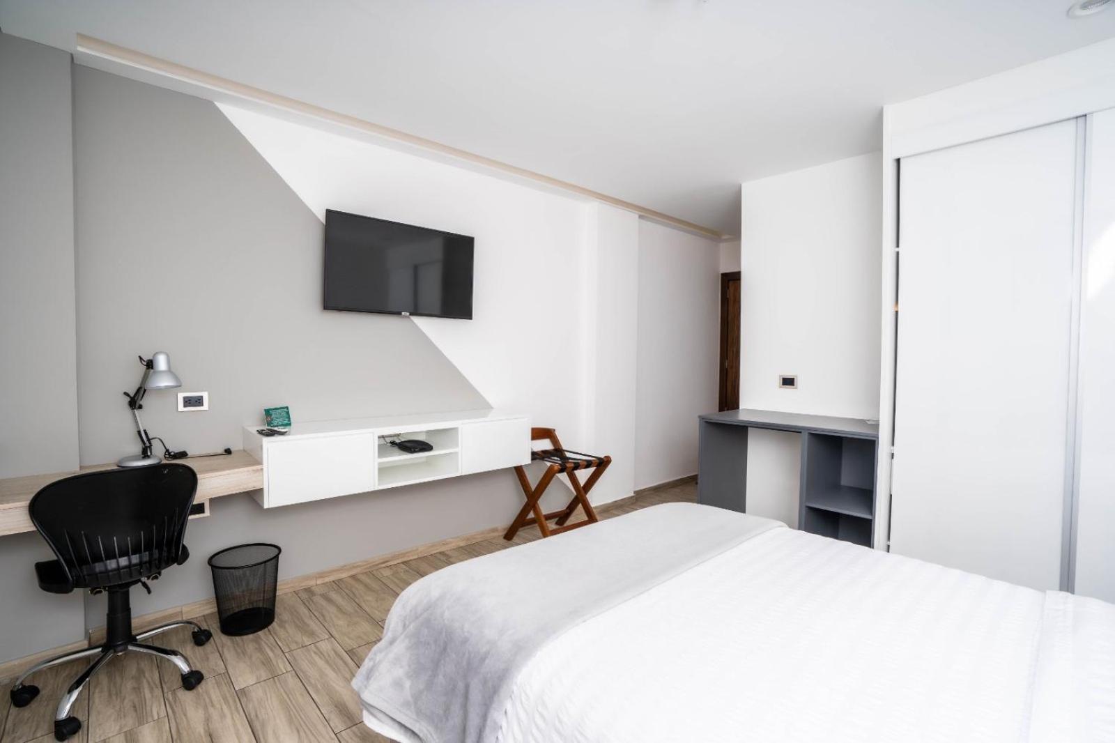 Hotel Puerto Pacifico Guayaquil Airport Экстерьер фото